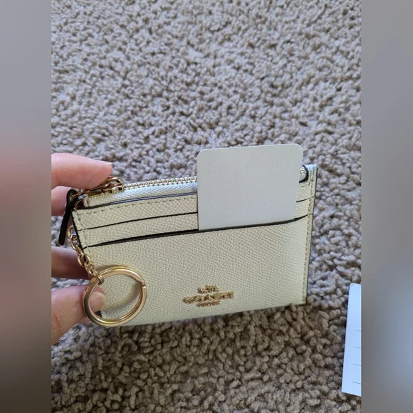 Coach Wallet in Cream Color with Gold Details - Picture 5 of 11